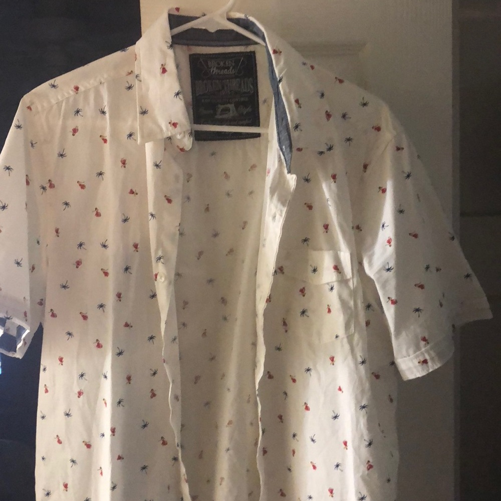 Men’s button up summer style shirt